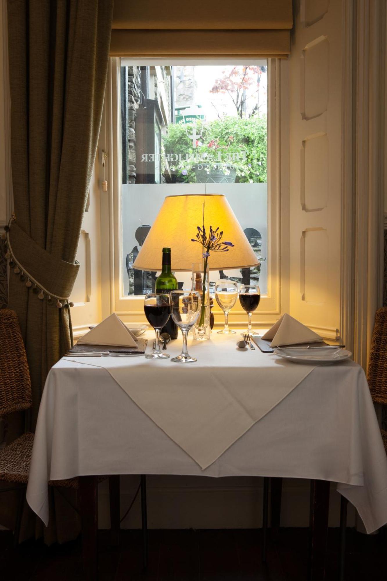The Lamplighter Dining ~ Rooms Windermere Eksteriør bilde